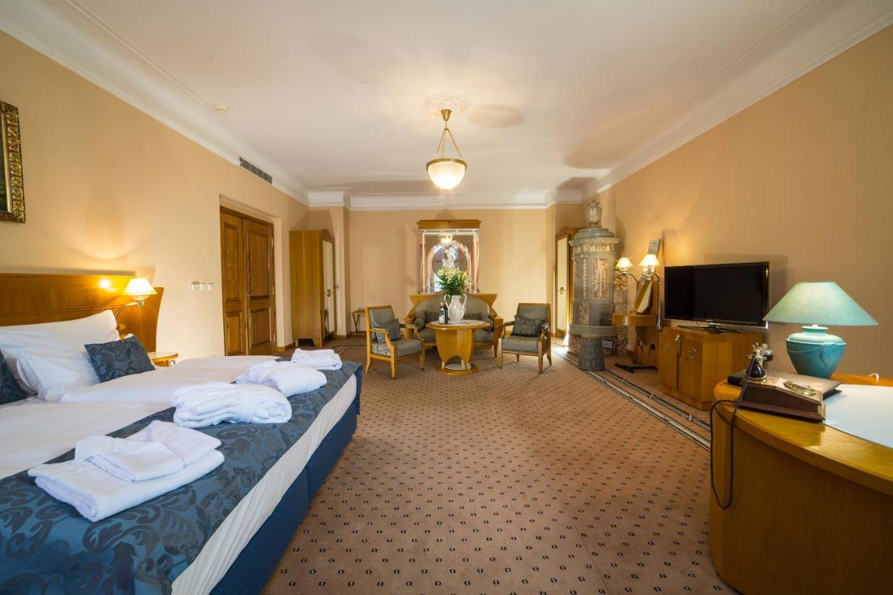 Františkovy Lázně Hotel Three Lilies Inkl Aquaforum מראה חיצוני תמונה