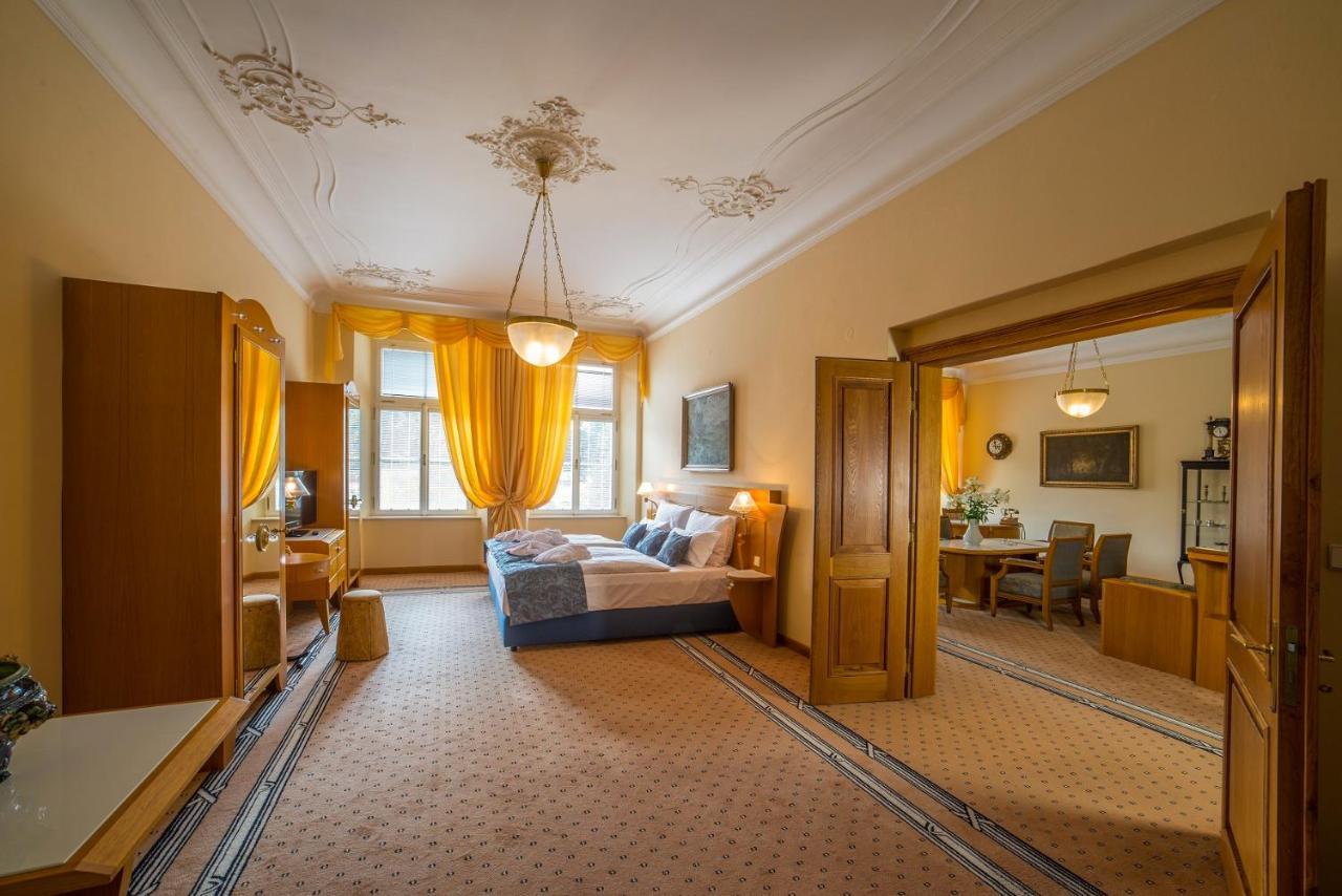 Františkovy Lázně Hotel Three Lilies Inkl Aquaforum מראה חיצוני תמונה
