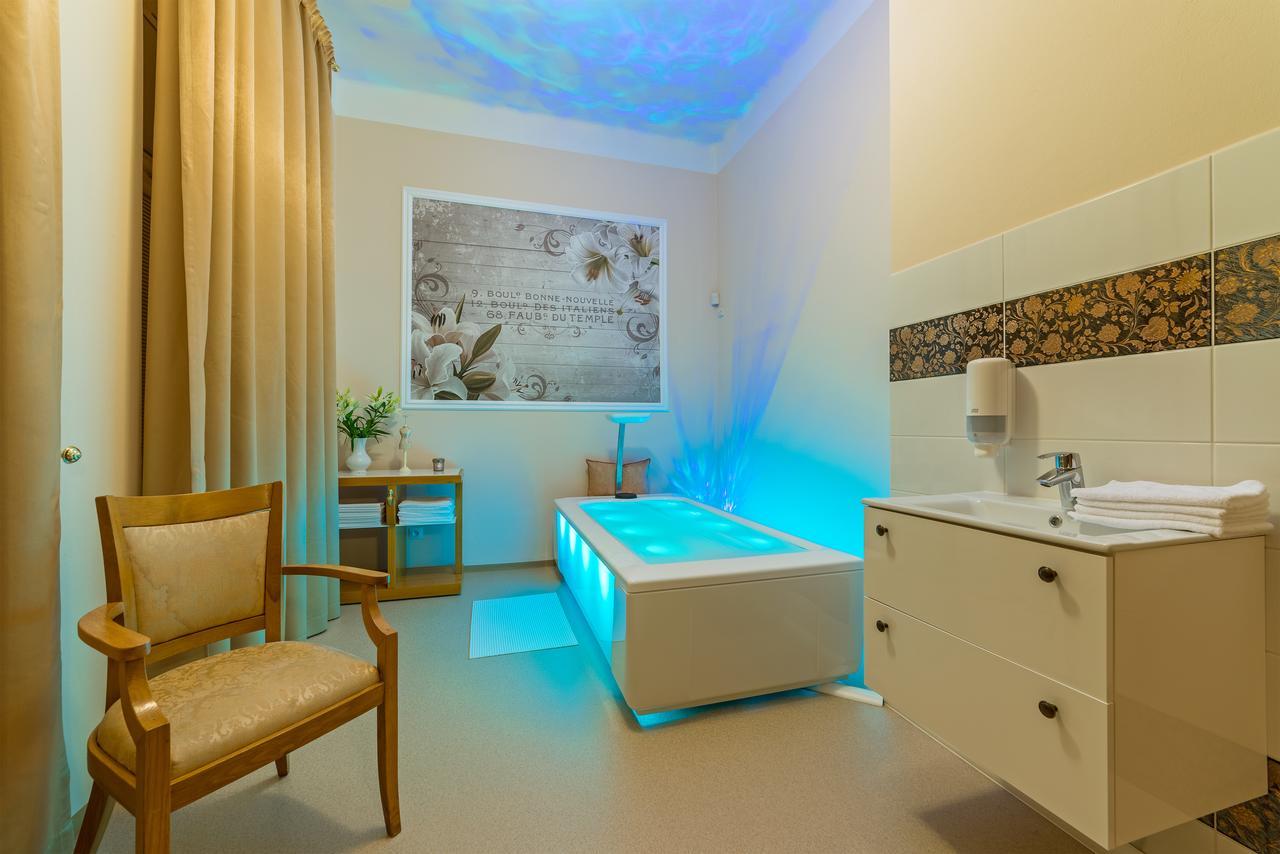 Františkovy Lázně Hotel Three Lilies Inkl Aquaforum מראה חיצוני תמונה